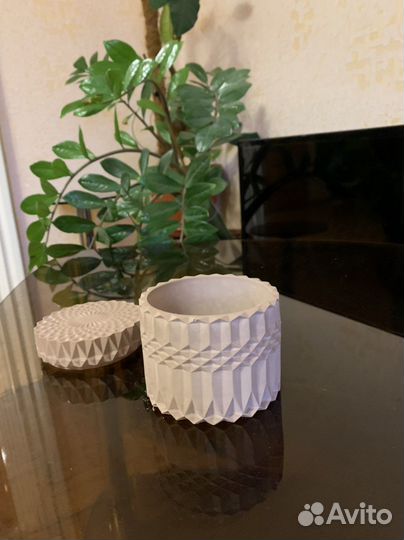 Гипсовая шкатулка или подсвечник