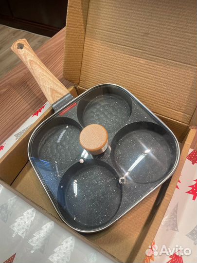 Сковорода для яичницы с крышкой