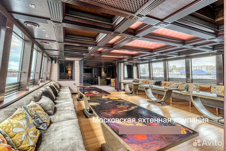 Аренда яхты Балу 50 метров в Москве / 6 кают