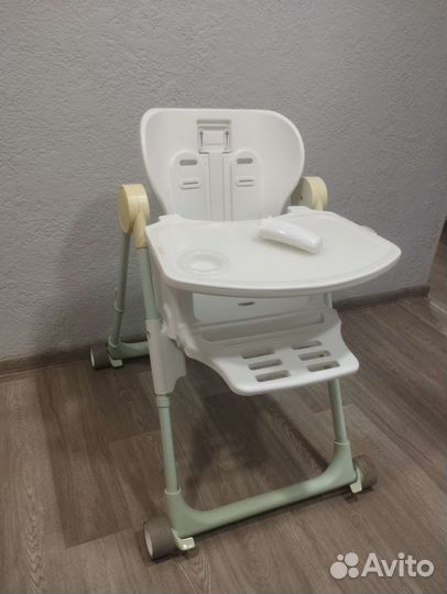 Детский стульчик для кормления