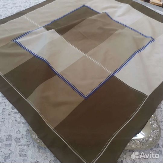 Винтажный красивый платок Италия