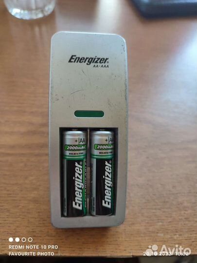 Зарядное устройство Energizer