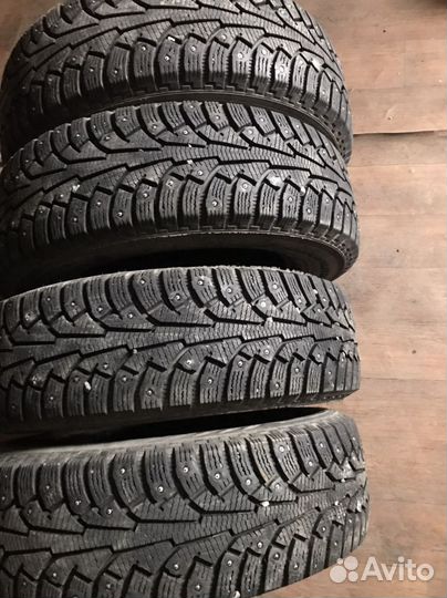 Nokian Tyres Hakkapeliitta 5 215/70 R16