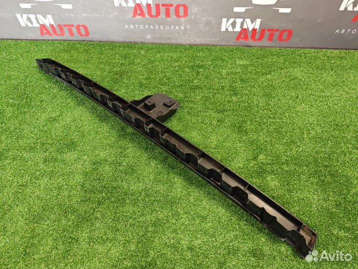 Кронштейн заднего бампера Ford Focus 2 хэтчбек 1.6