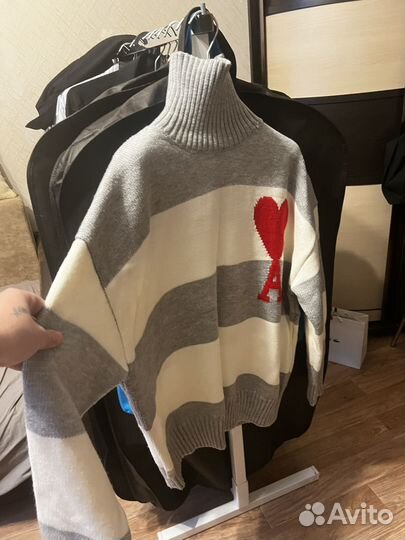 Свитер ami paris