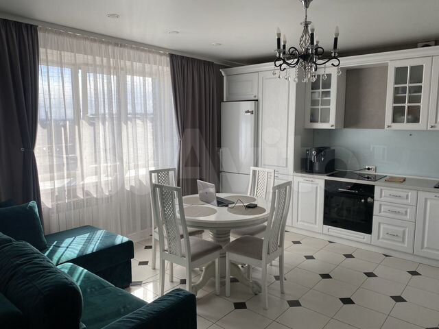 2-к. квартира, 56 м², 7/10 эт.