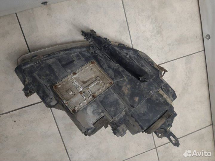 Фара ксеноновая правая Citroen C5 универсал RFJ