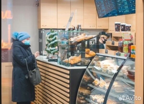 Кофейня в бизнес центре с наработанной базой клиен