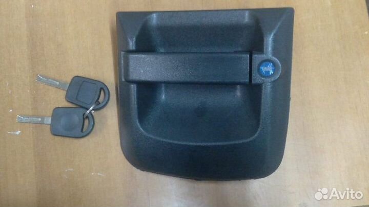 Ручка двери наружняя правая Man Tgl Tgm Tga