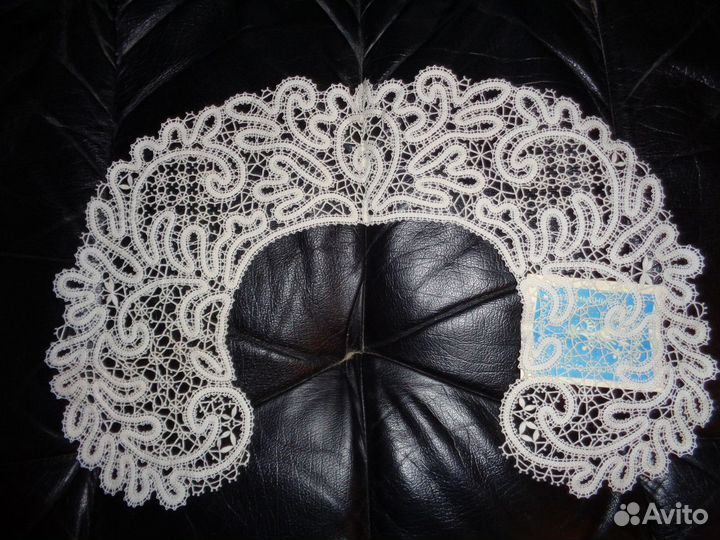 Воротничок-вологодское кружево ручной работы