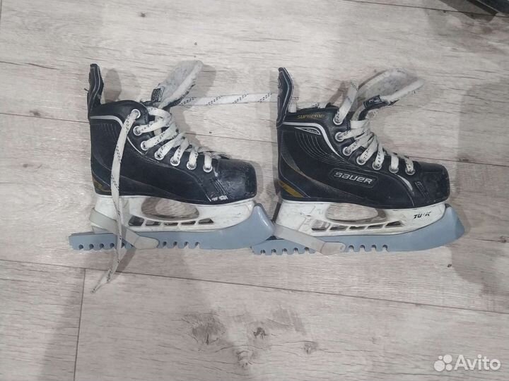 Хоккейные коньки bauer