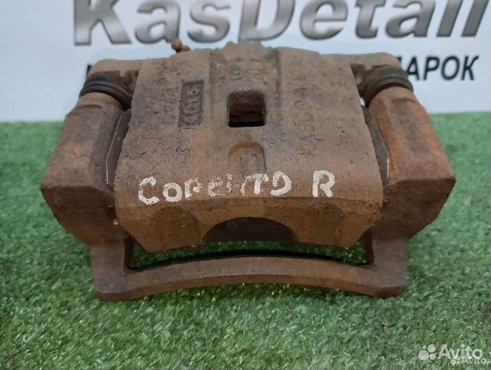 Задний правый суппорт Kia Sorento 1
