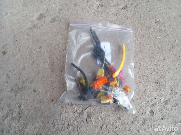 Штекер подушки безопасности