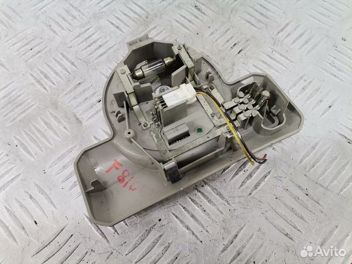 Фонарь салона (плафон) Nissan Micra 3 (K12) 2004