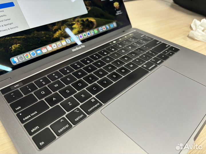 Macbook pro 13 (i5, 8/256 gb)touch bar 2019