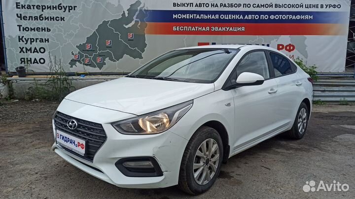 Накладка приборов Hyundai Solaris 2 84831-H5AA0