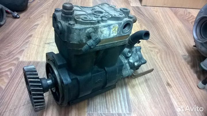 Компрессор воздушный Iveco Stralis Cursor 10 E5