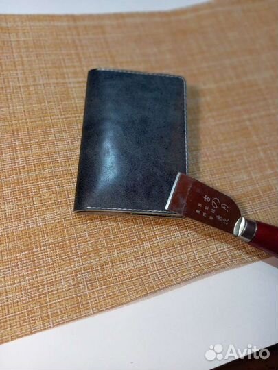 Обложка на паспорт кожаная