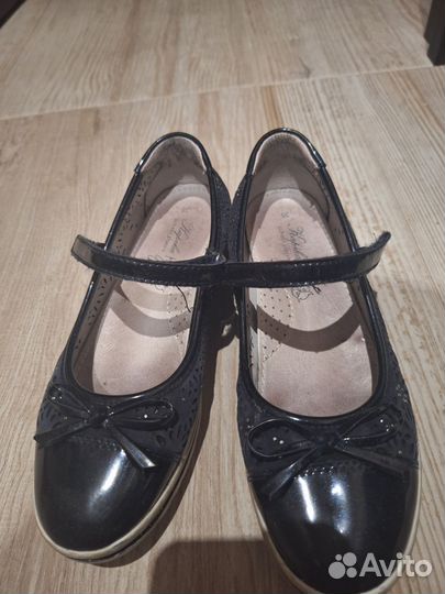 Туфли для девочки 35