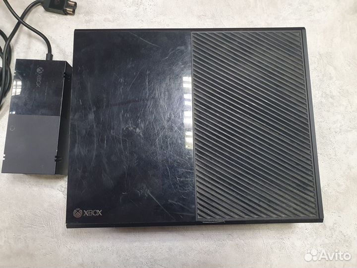 Xbox One 500гб Без джойстика