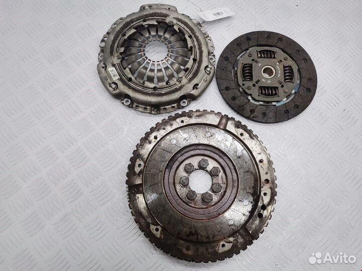 Маховик (демпфер сцепления) для Renault Clio 3