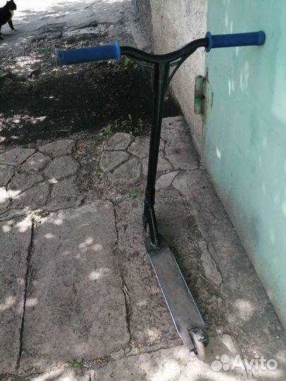 Самокат трюковой