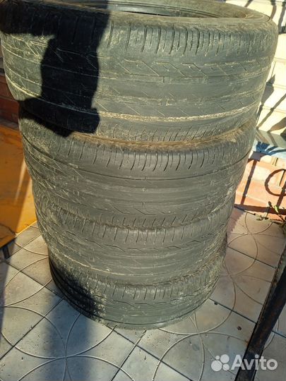 Bridgestone Turanza T001 225/60 R16