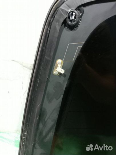 Стекло кузовное глухое левое заднее левое Toyota