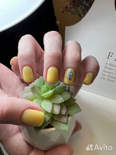 Маникюр наращивание ногтей