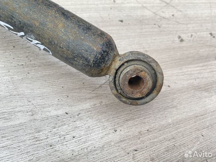 Амортизатор задний Honda Integra 2 с1989-1993г Инт