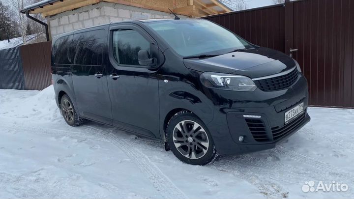 Капот, Opel Zafira Life