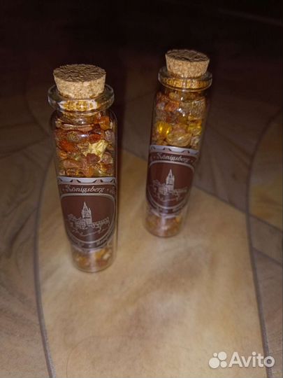 Сувенир с янтарём