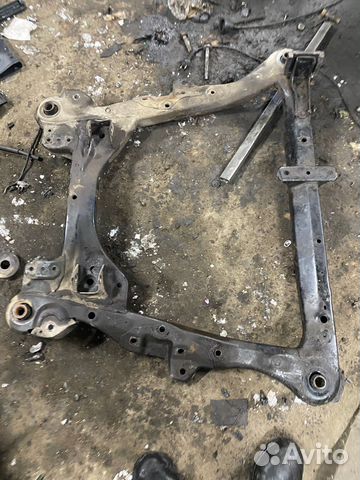 Подрамник передний Toyota Camry v40 2,4