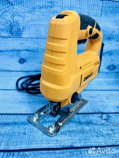 Электролобзик deko DKJ850