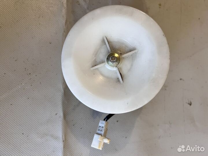 Моторчик отопителя печки Toyota Estima