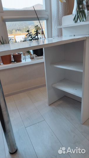 Маникюрный стол складной бу