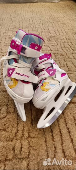 Коньки хоккейные