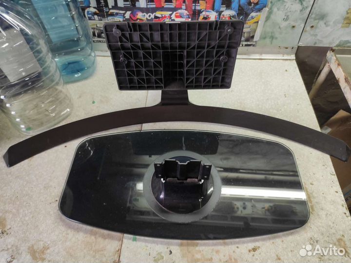 Подставка для телевизора