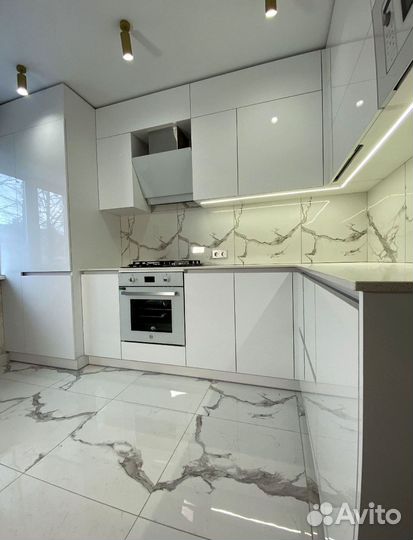 Кухонный гарнитур под заказ. Звоните