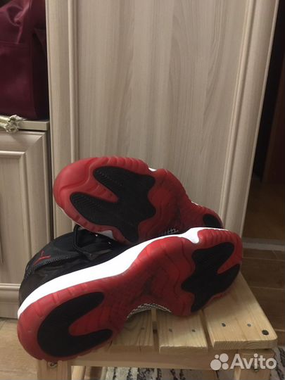 Баскетбольные кросовки Air Jordan 11 Retro, US 17