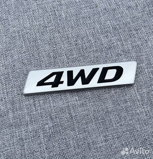Металлическая наклейка на авто 4WD шильдик 85х20