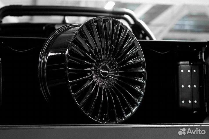 Кованые диски escalade R22