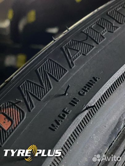 Roadmarch Prime UHP 07 285/35 R22 106W