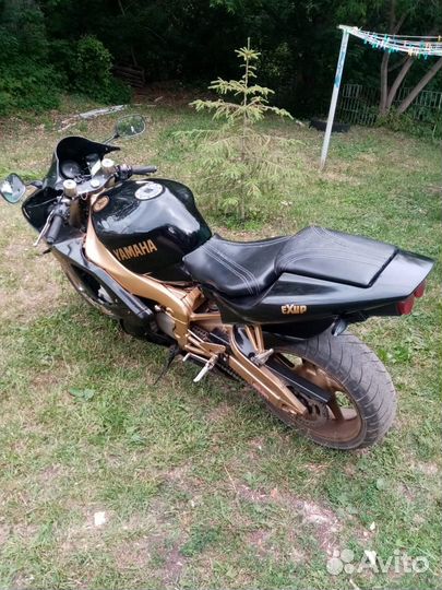 Мотоцикл Yamaha R1