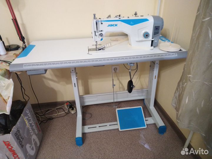 Швейная машина Jack f5