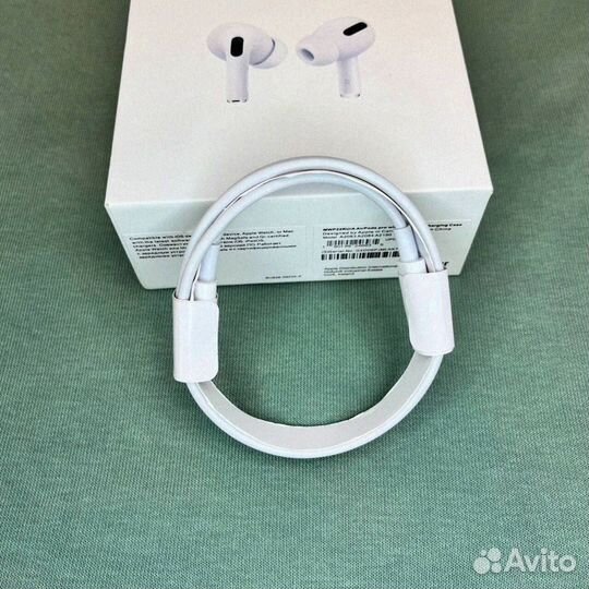 AirPods Pro 2: Погружение в мир звука