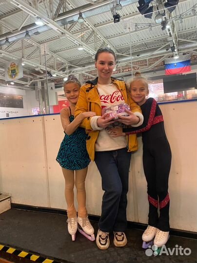 Тренер по фигурному катанию и онлайн фитнес