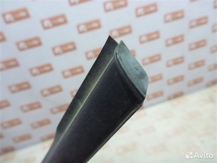 Уплотнитель стекла двери бархотка передний левый
