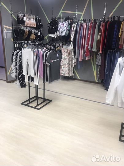 Продам магазин одежды
