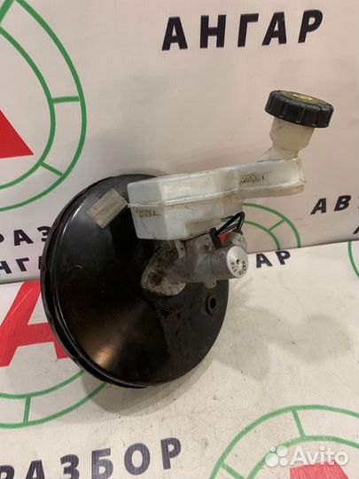 Главный тормозной цилиндр Nissan Note E11 (1.4)